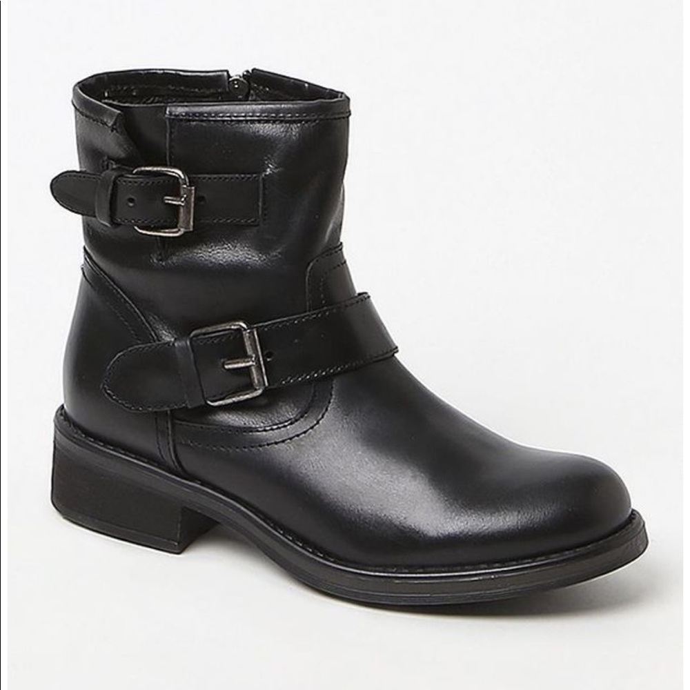 Steve Madden Damiann Short Combat Boots